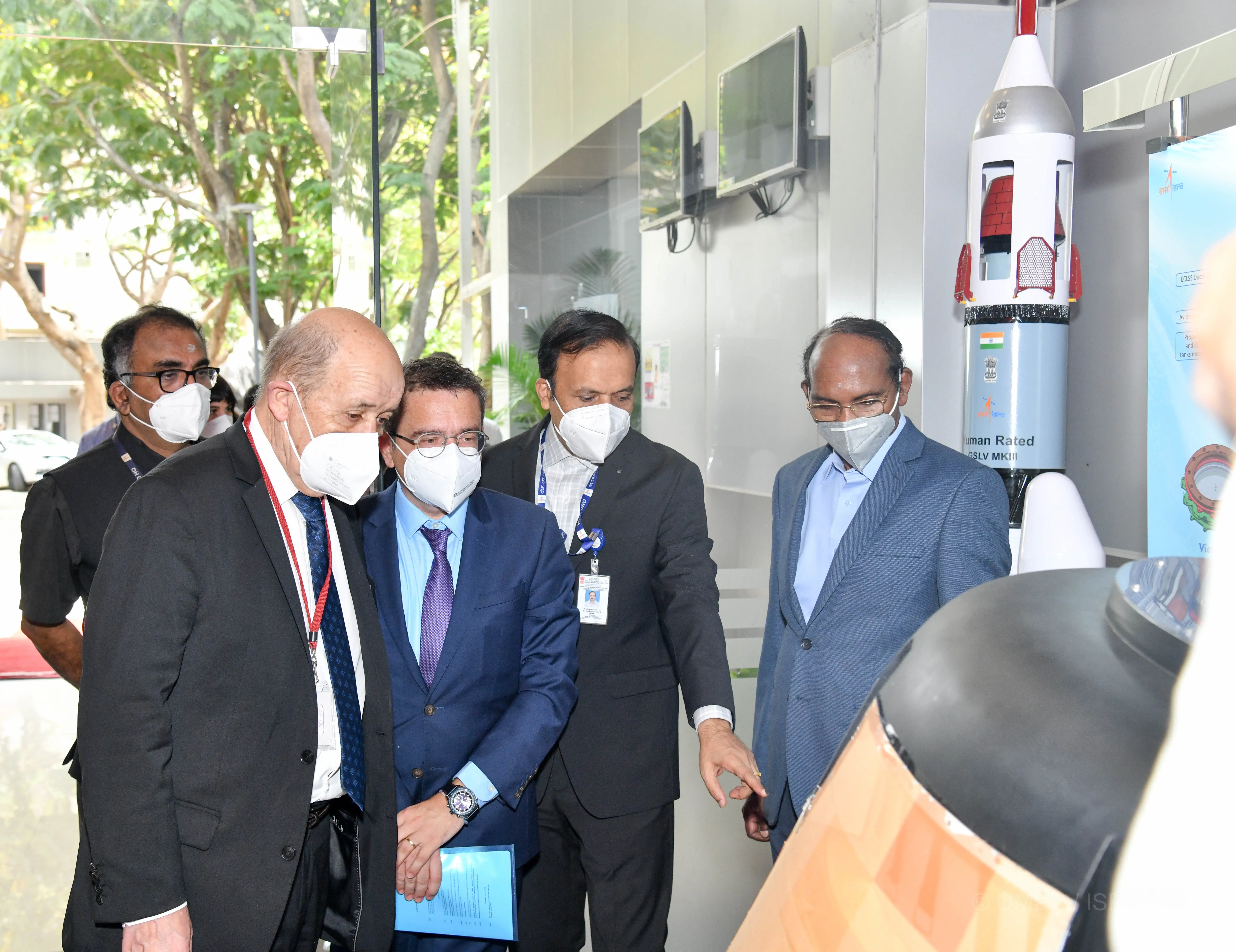 French minister visited ISRO HQ