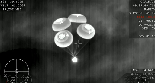 Dragon Capsule : 700 m before splashdown