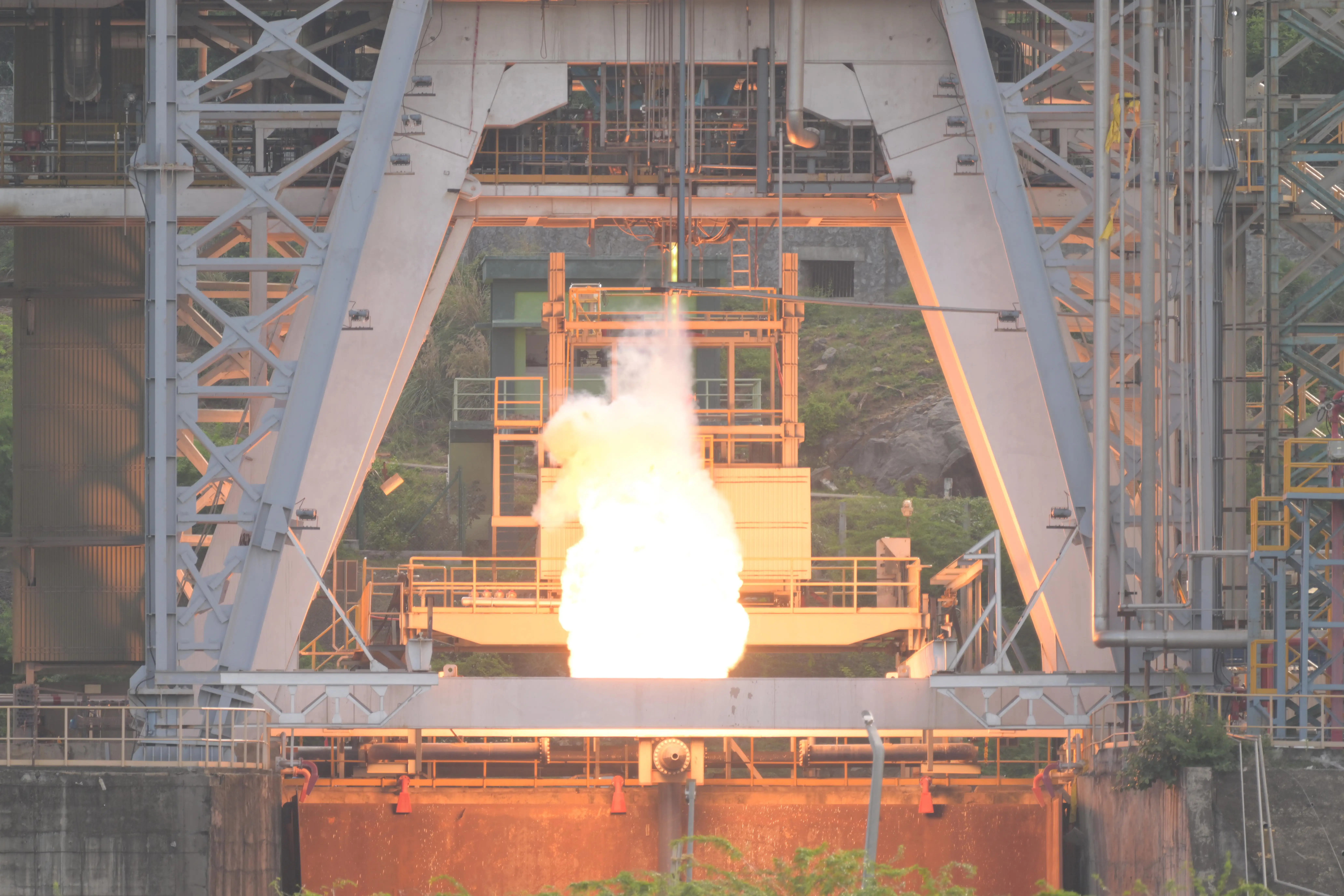 ISRO successfully conducted hot test of Semicryogenic Engine Power Head Test Article at higher thrust level