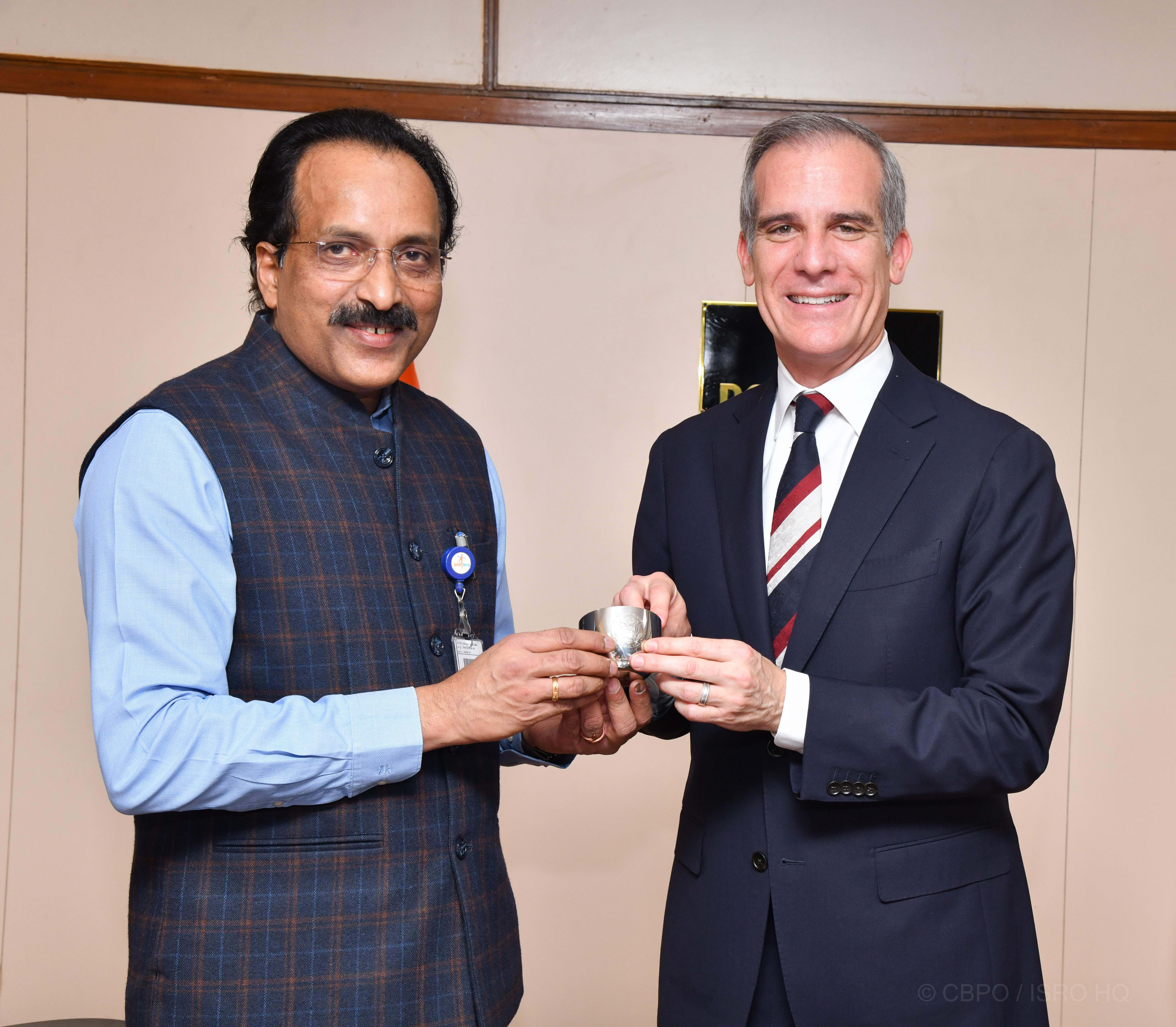 The Ambassador of the United States to India visited ISRO 