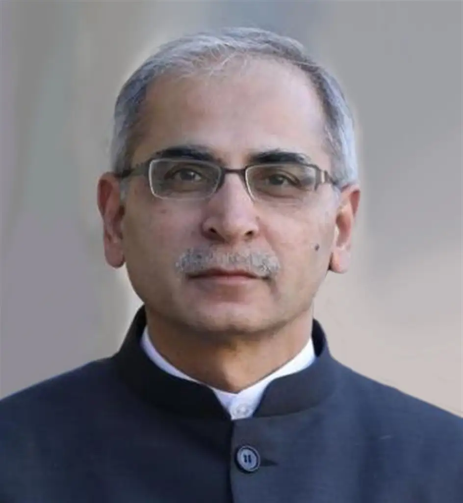  Shri. Vinay Mohan Kwatra